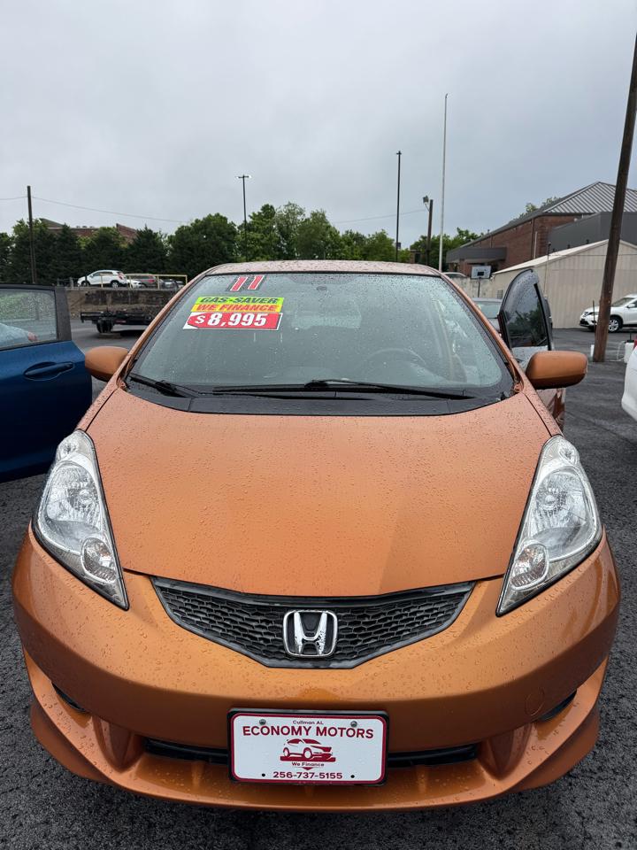Honda Fit Sport 5-Speed MT 2011
