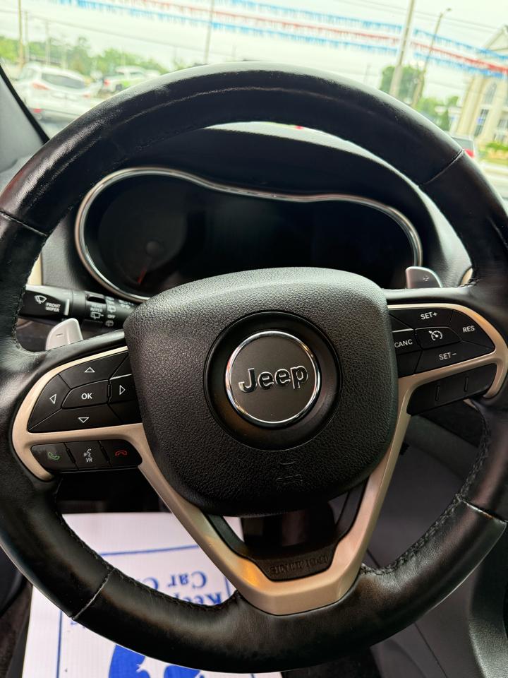 Jeep Grand Cherokee Laredo 4WD 2017
