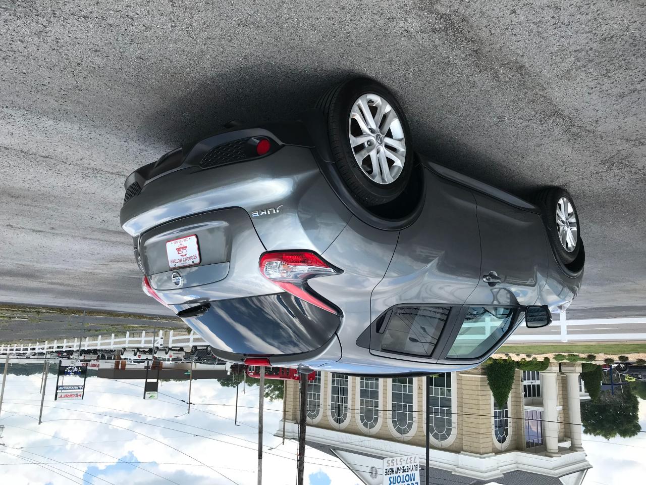 Nissan Juke SV FWD 2016