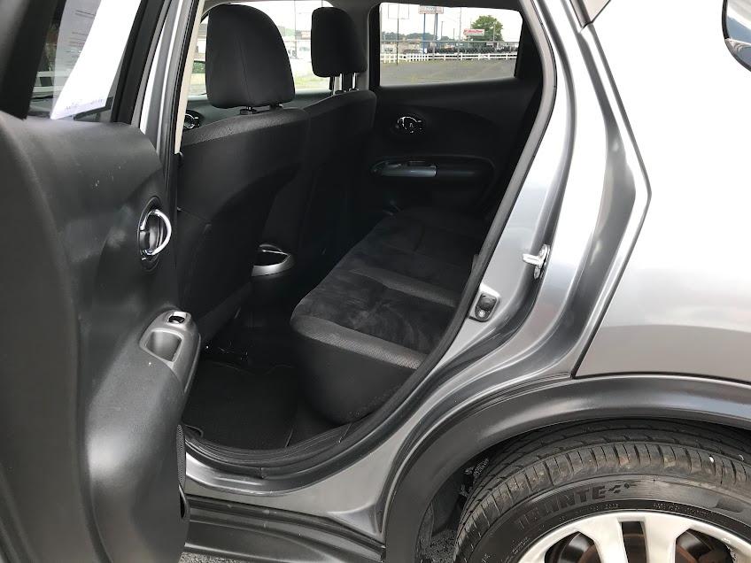 Nissan Juke SV FWD 2016