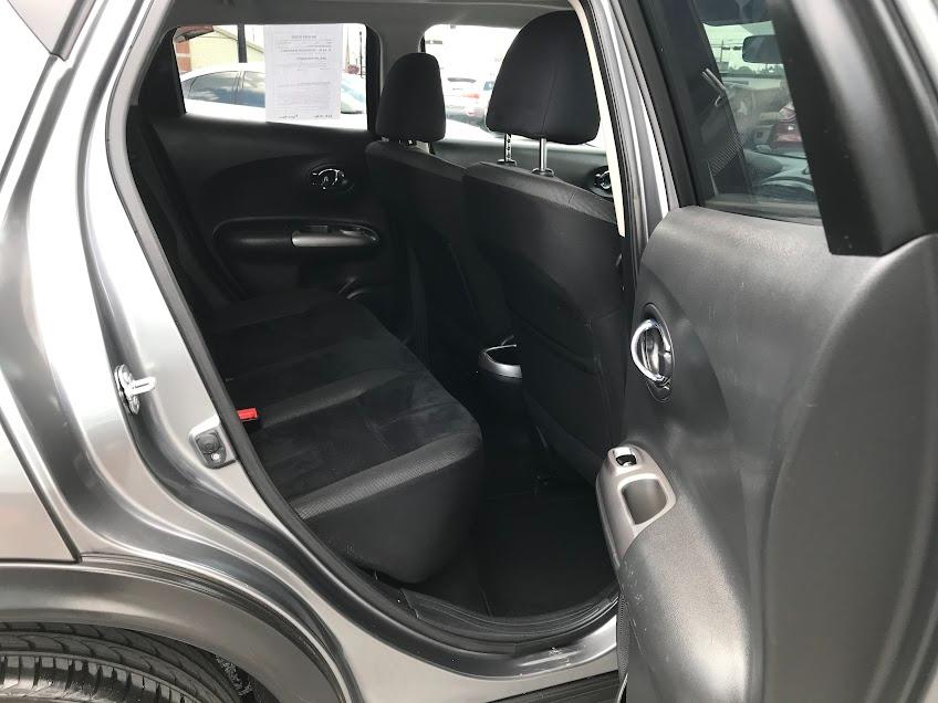 Nissan Juke SV FWD 2016