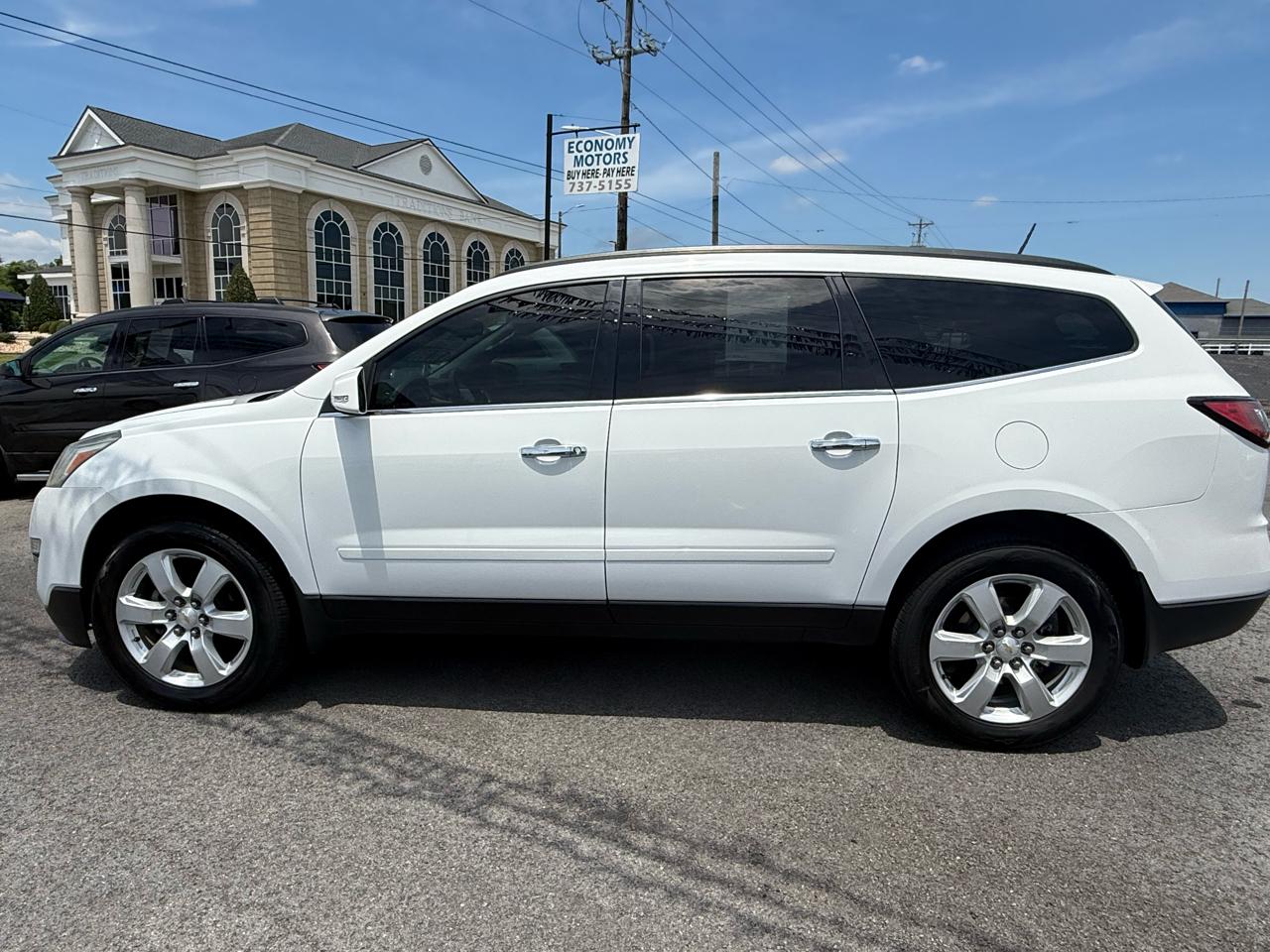 2017 Chevrolet Traverse 1LT FWD