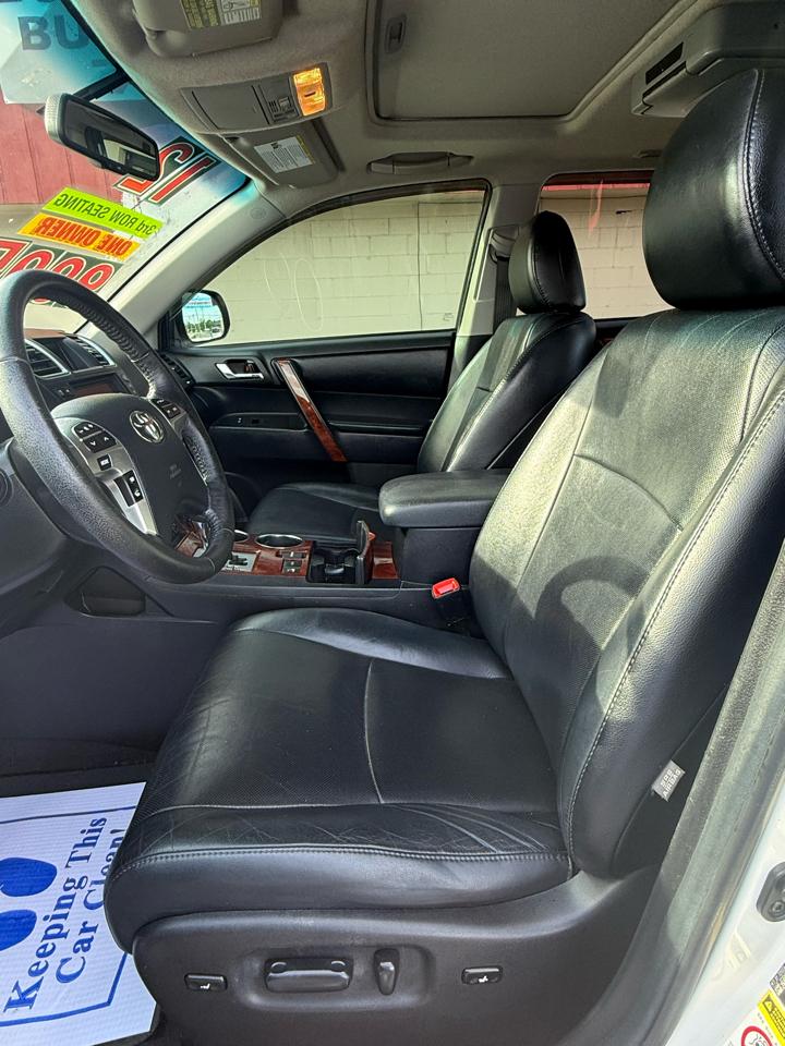 Toyota Highlander Limited 4WD 2012
