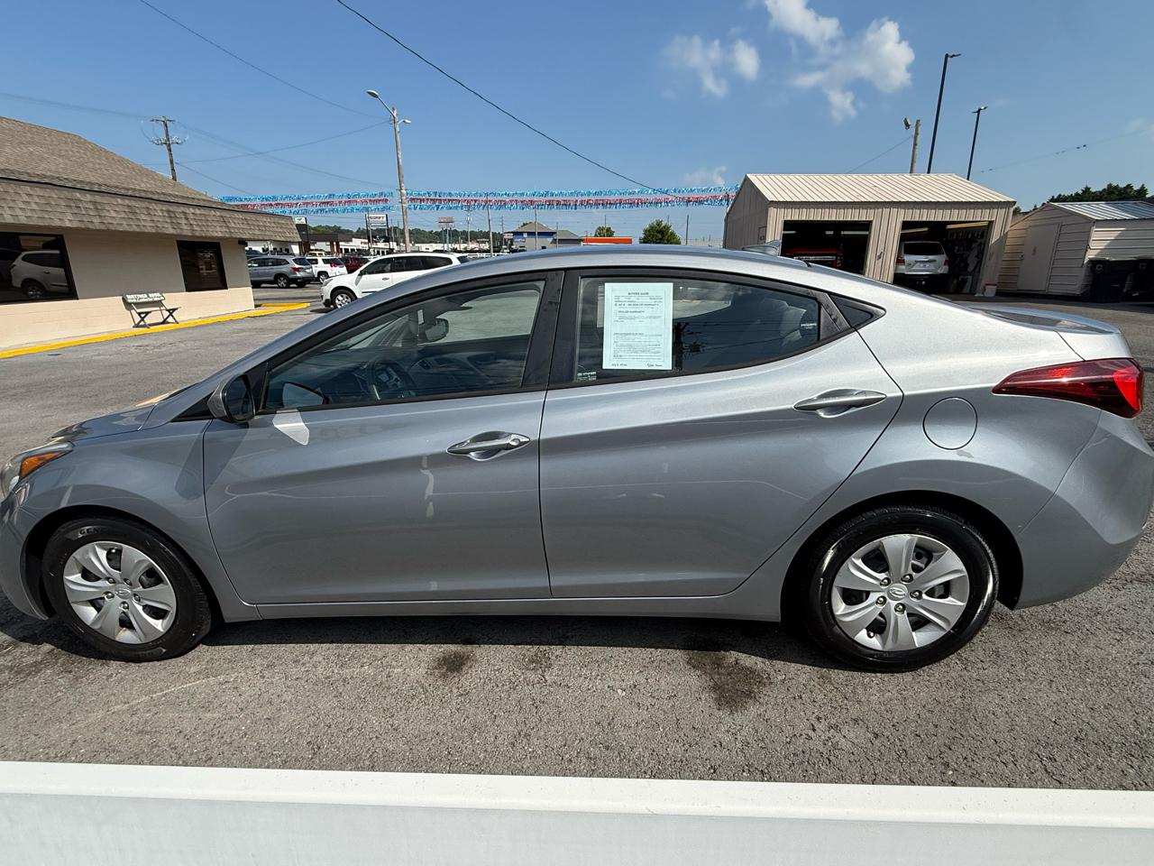 2016 Hyundai Elantra SE 6AT