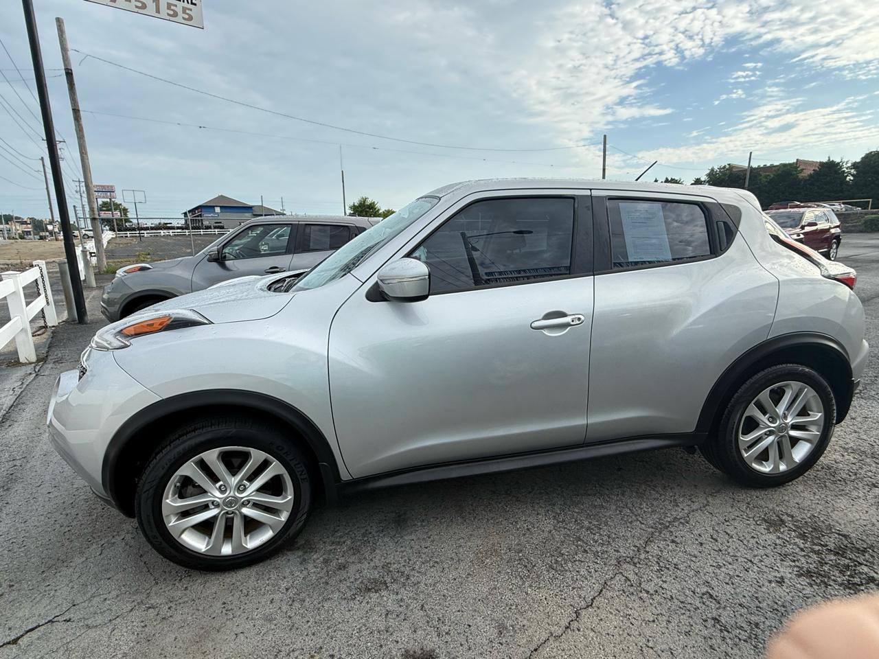 2015 Nissan Juke S FWD