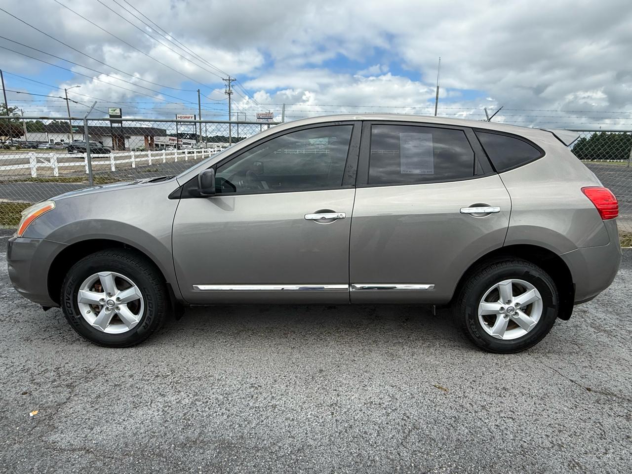 Nissan Rogue S 2WD 2012