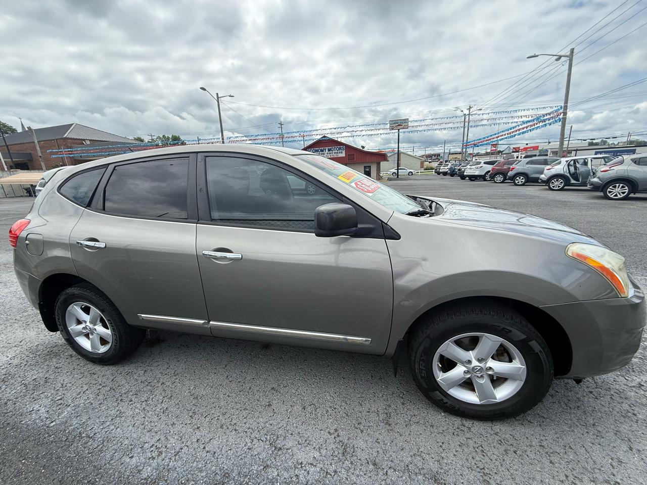 Nissan Rogue S 2WD 2012