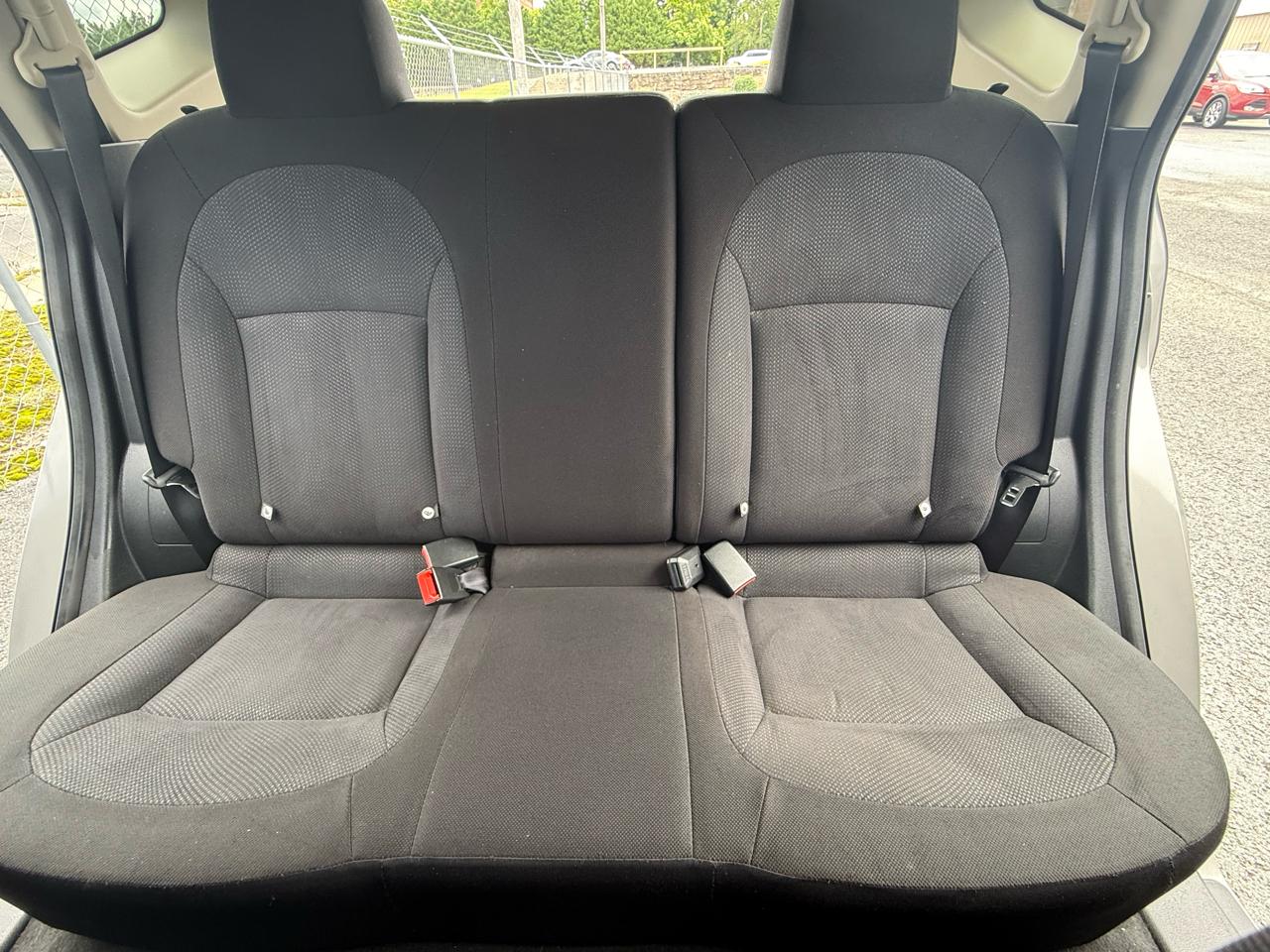 Nissan Rogue S 2WD 2012