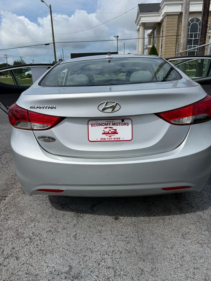 Hyundai Elantra GLS A/T 2011