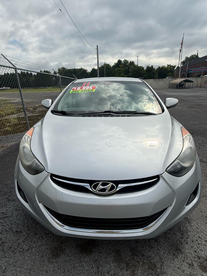 Hyundai Elantra GLS A/T 2011