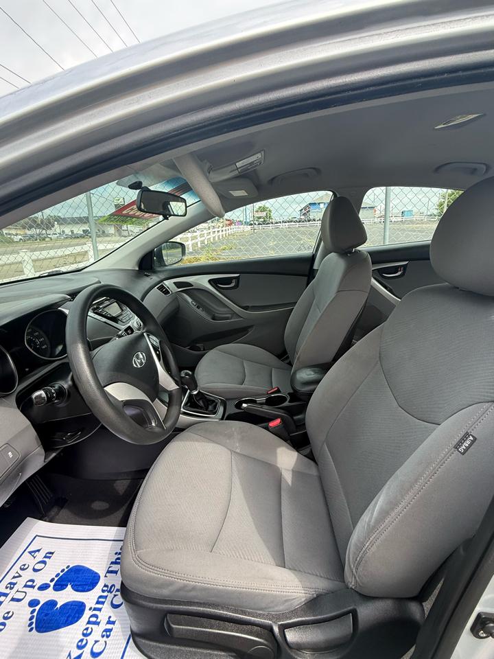 Hyundai Elantra GLS A/T 2011