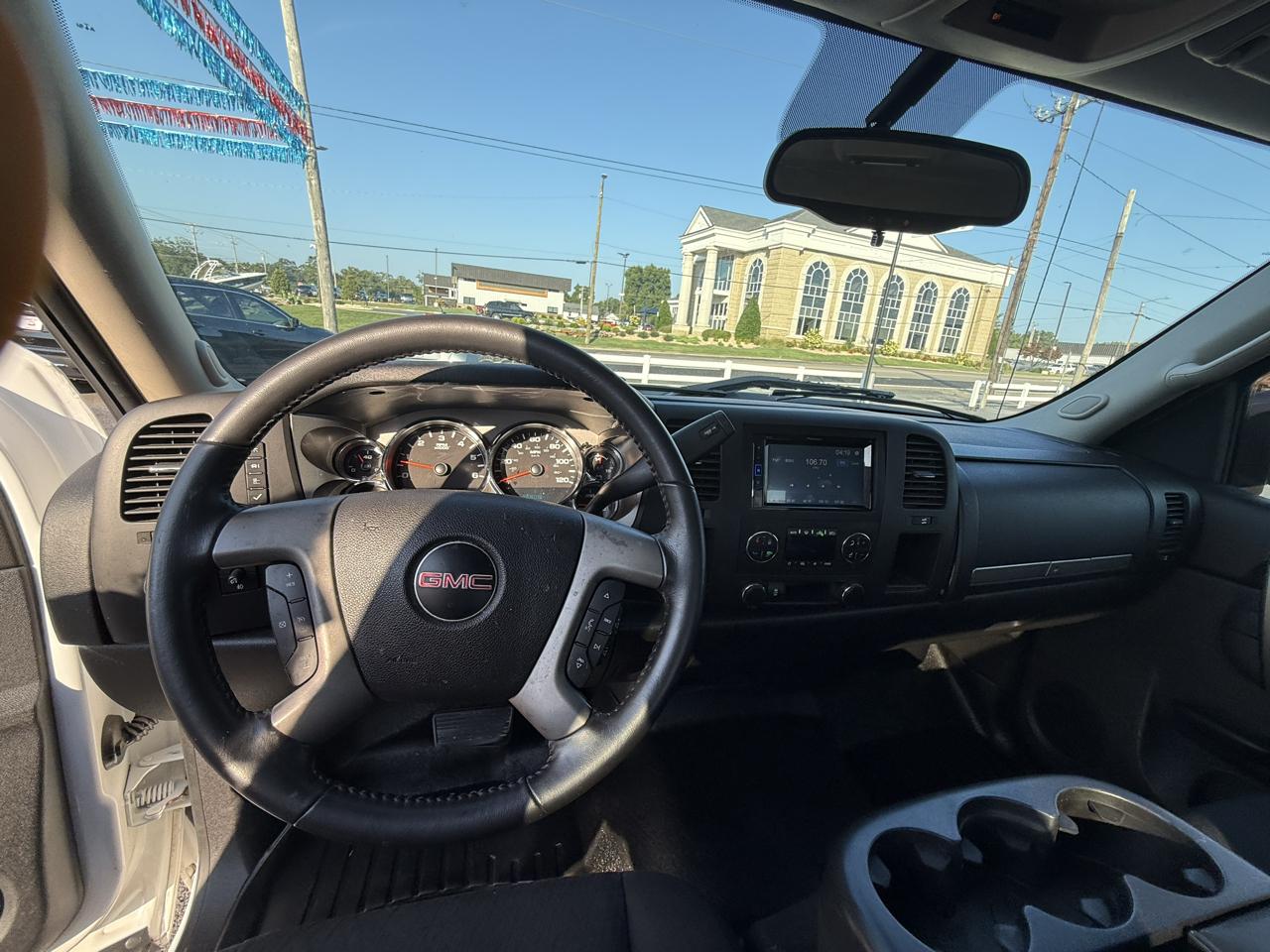 GMC Sierra 1500 SLE Ext. Cab 2WD 2011
