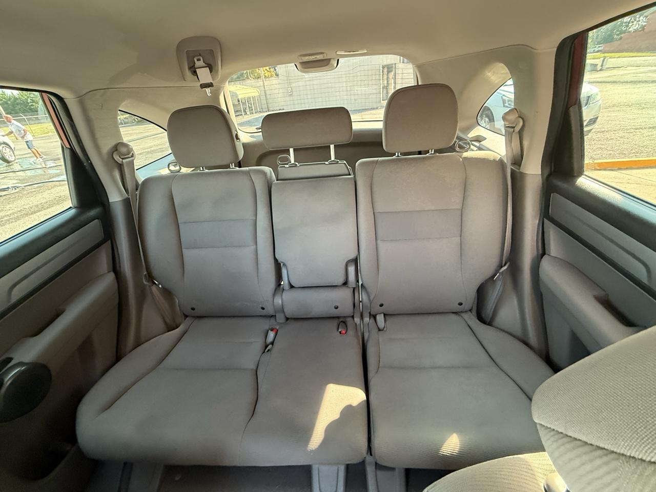 Honda CR-V LX 2WD 5-Speed AT 2011
