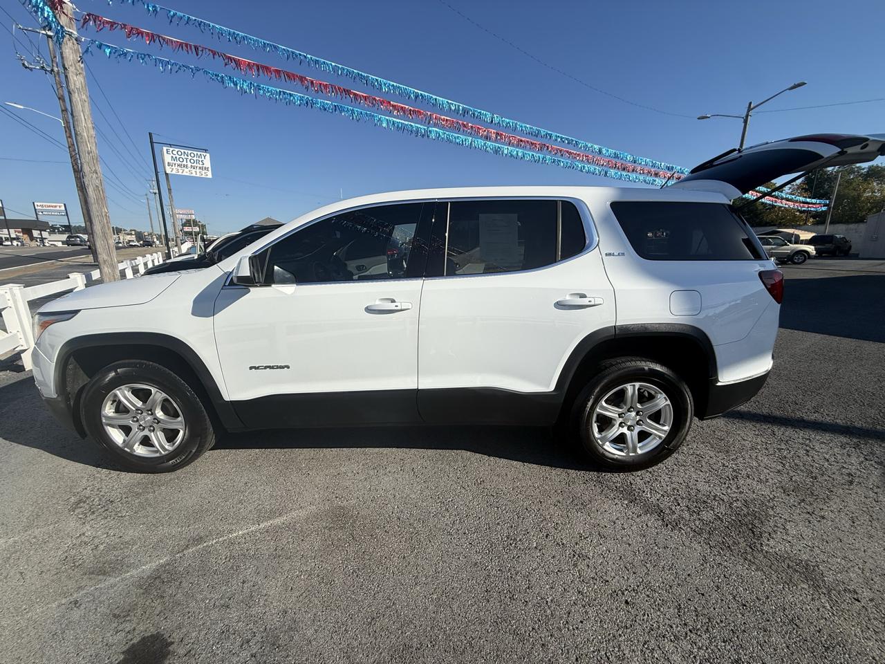 GMC Acadia SLE-1 FWD 2019