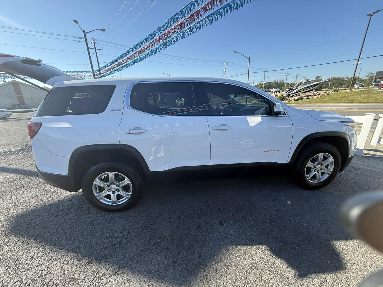 GMC Acadia SLE-1 FWD 2019