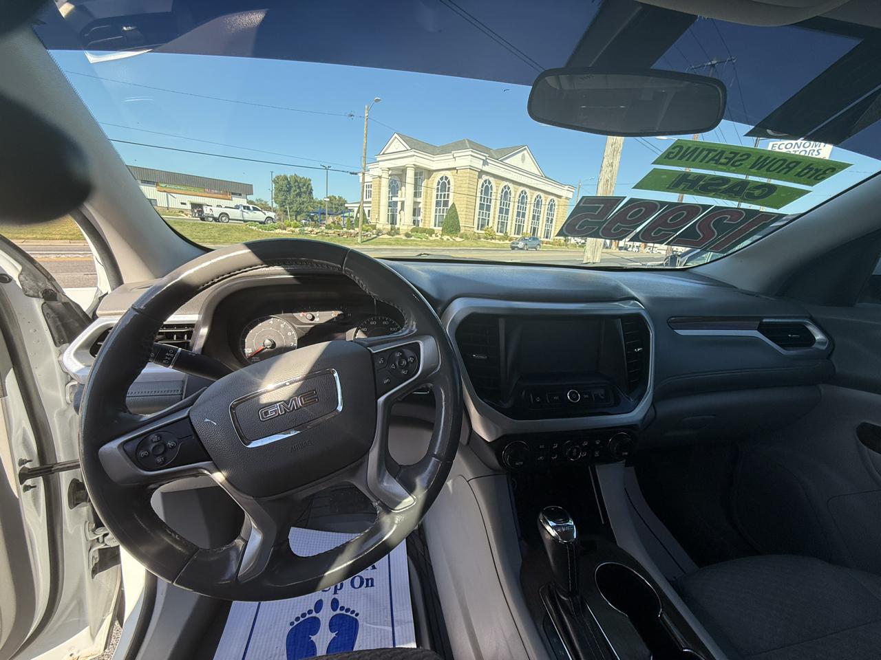 GMC Acadia SLE-1 FWD 2019