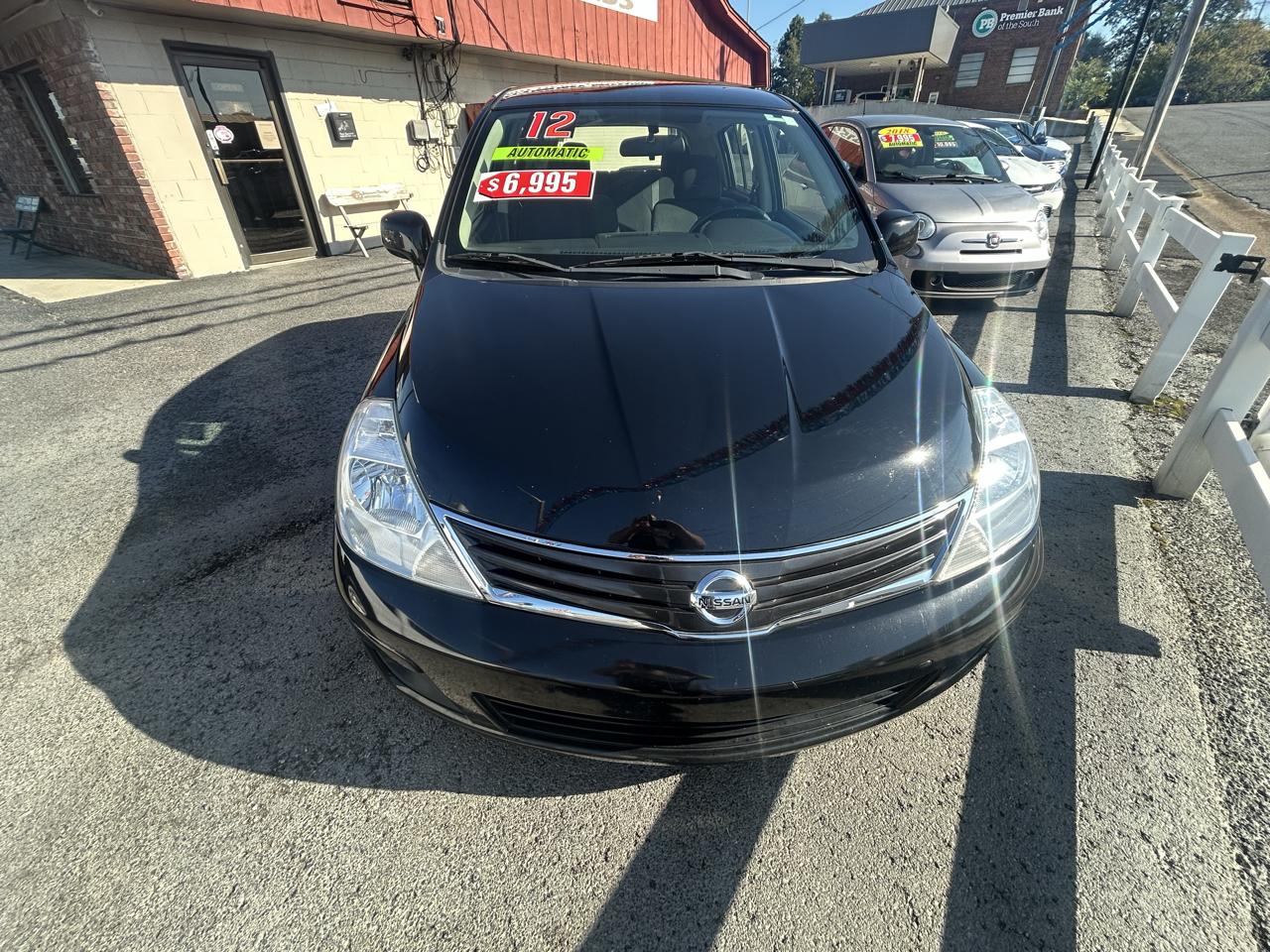 Nissan Versa 1.8 S Hatchback 2012