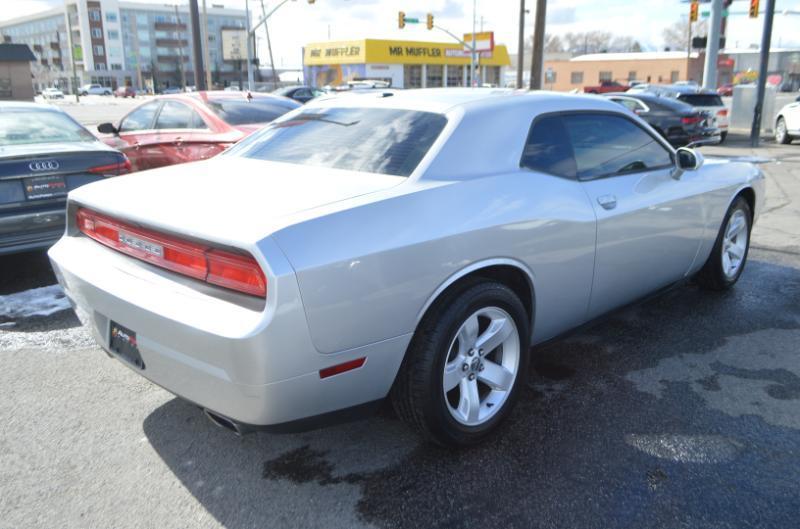 Dodge Challenger SXT 2012