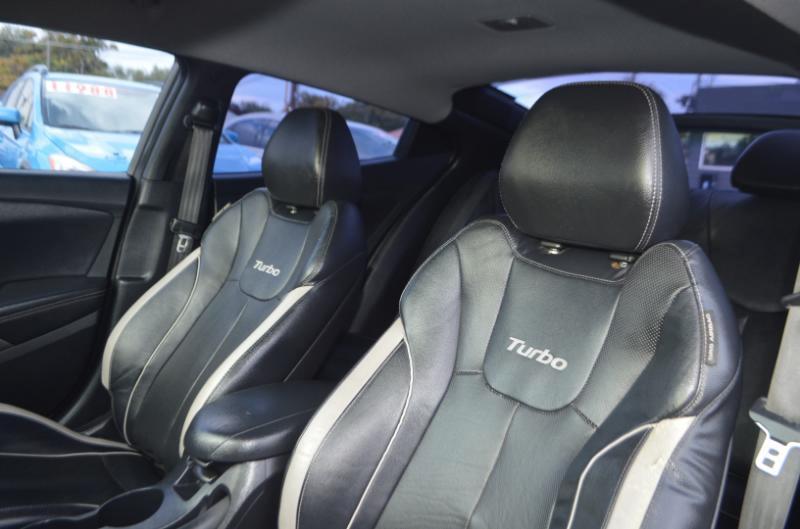Hyundai Veloster Turbo 2015