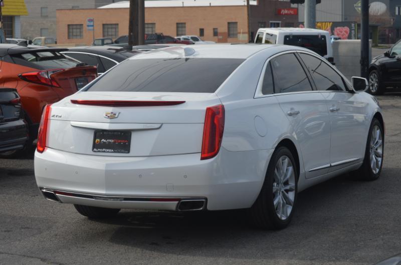 Cadillac XTS Luxury 2016