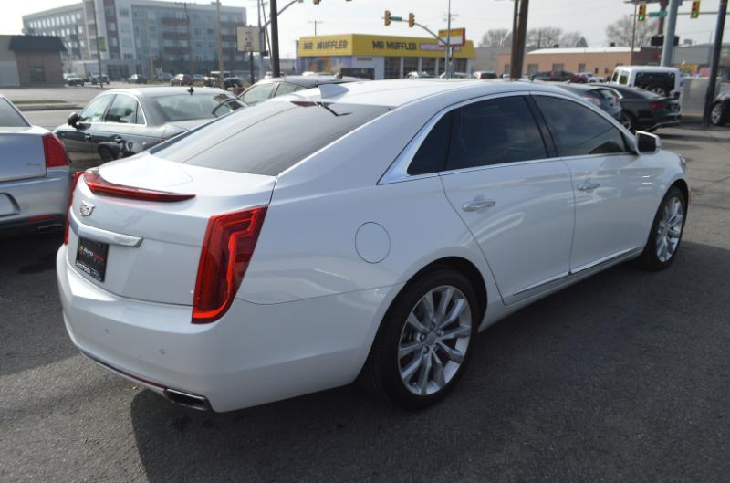 Cadillac XTS Luxury 2016