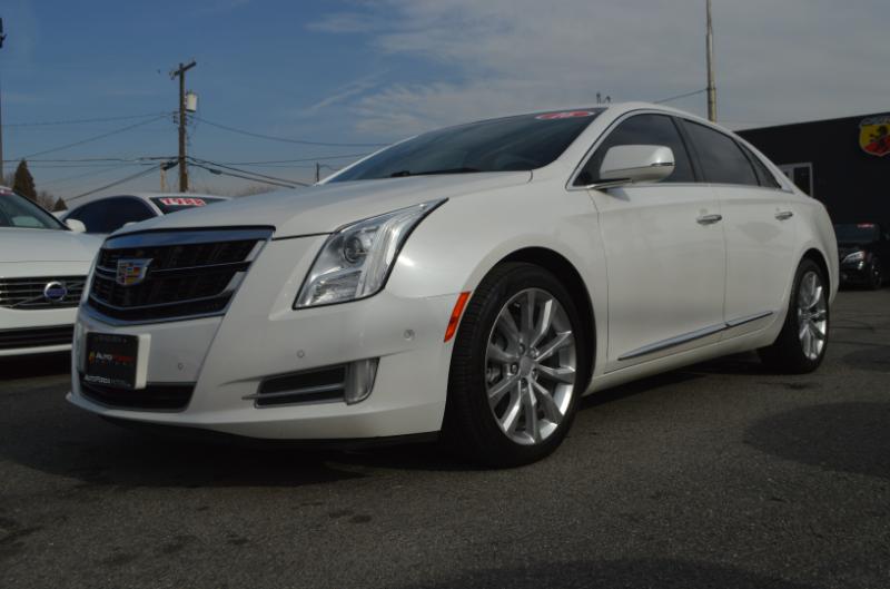 Cadillac XTS Luxury 2016