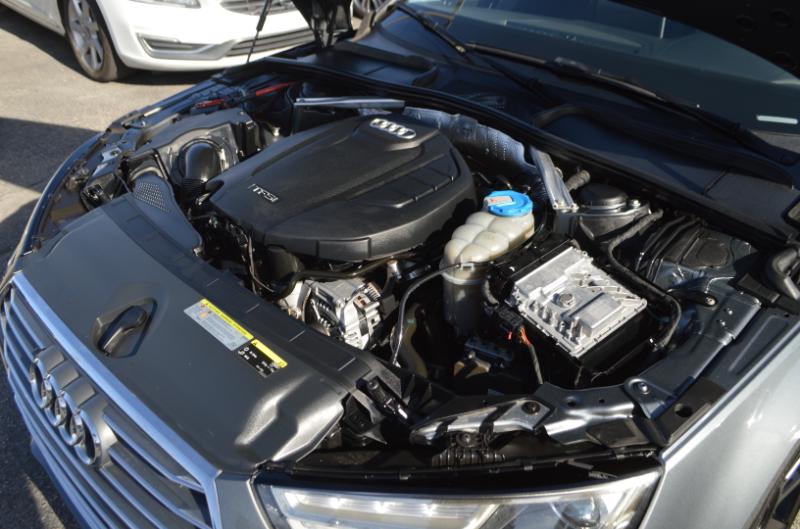 Audi A4 2.0T Premium Sedan 2017