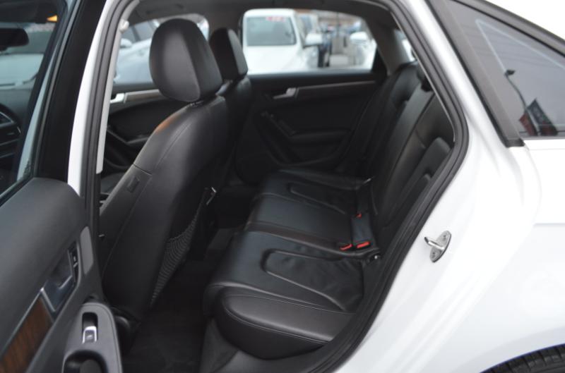 Audi A4 2.0T Sedan quattro Tiptronic 2014