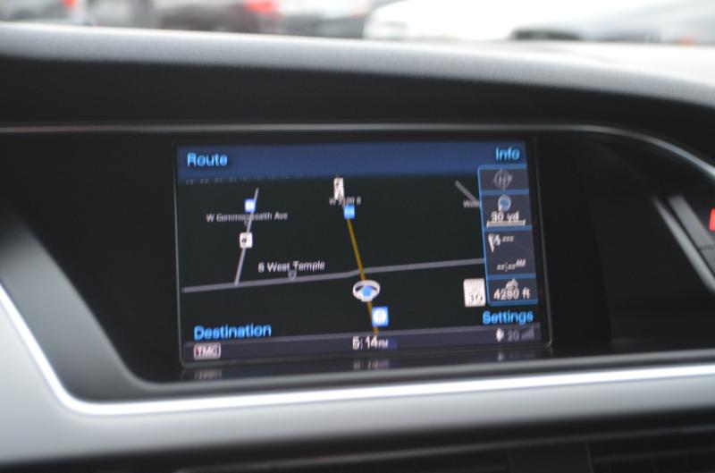 Audi A4 2.0T Sedan quattro Tiptronic 2014