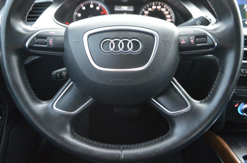 Audi A4 2.0T Sedan quattro Tiptronic 2014