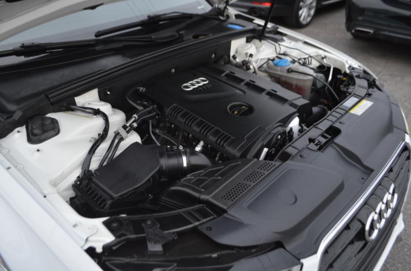 Audi A4 2.0T Sedan quattro Tiptronic 2014