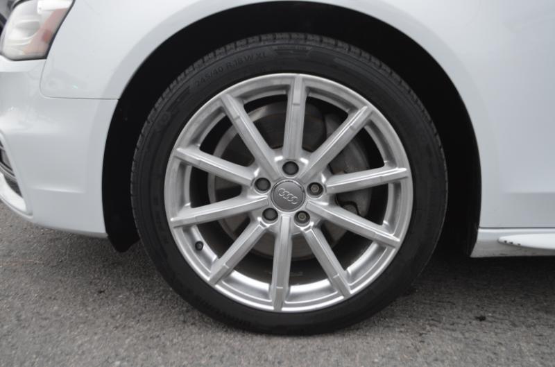 Audi A4 2.0T Sedan quattro Tiptronic 2014