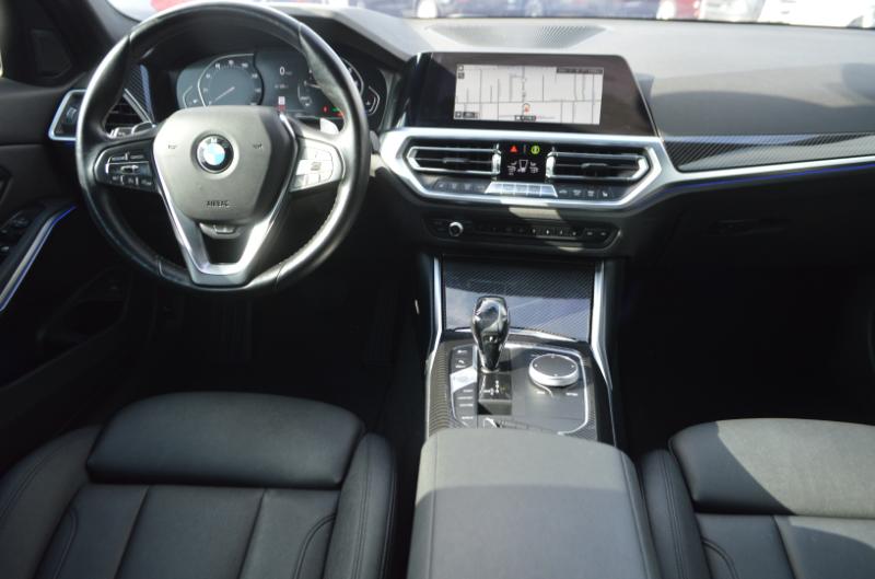 BMW 3-Series 330i xDrive 2021