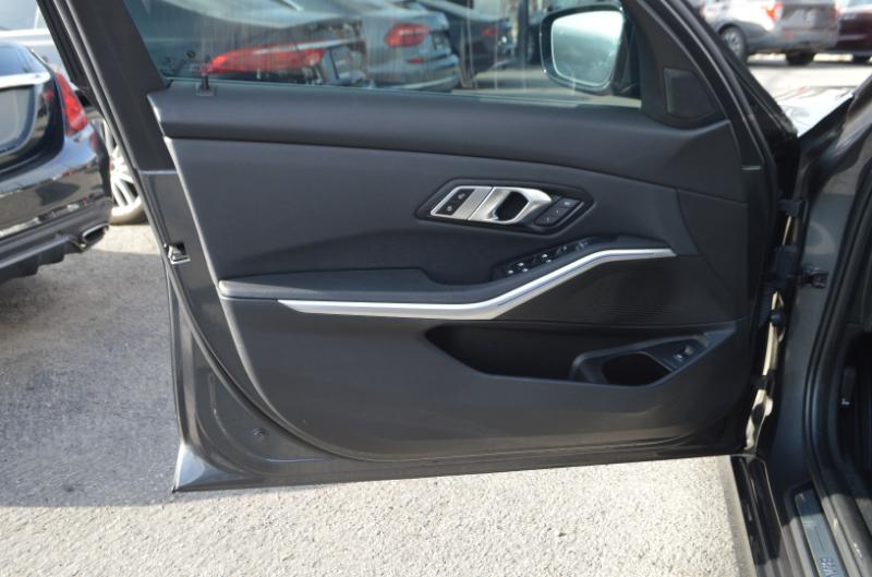 BMW 3-Series 330i xDrive 2021