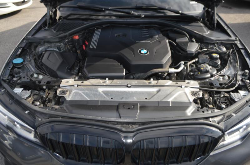 BMW 3-Series 330i xDrive 2021