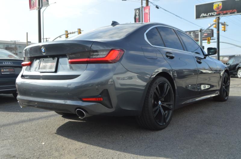 BMW 3-Series 330i xDrive 2021