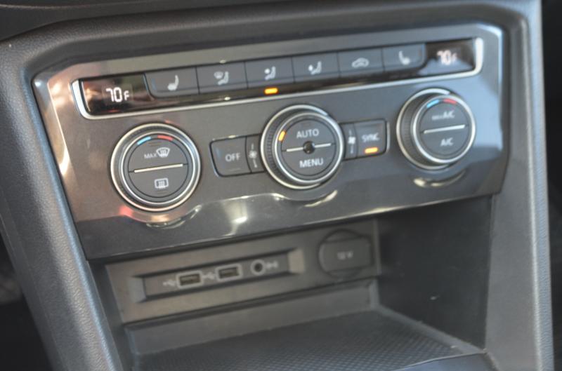 Volkswagen Tiguan SE 2019