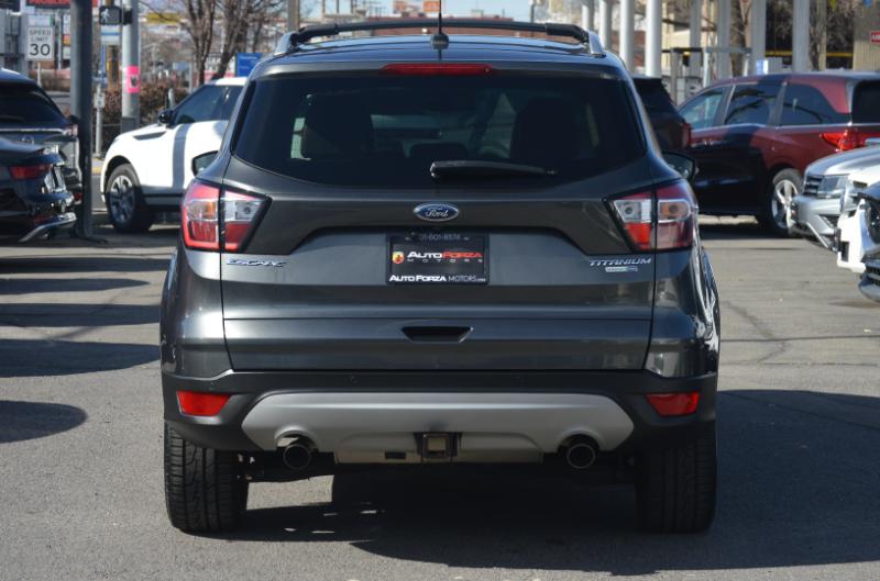 Ford Escape Titanium 4WD 2017