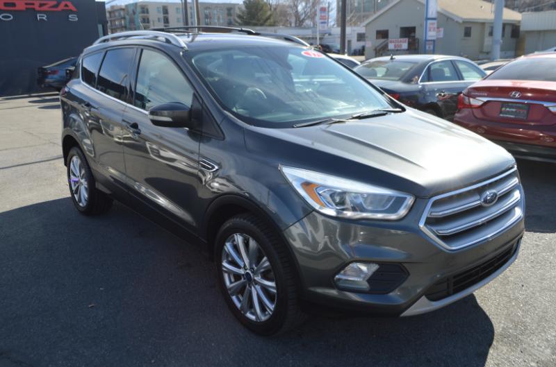 Ford Escape Titanium 4WD 2017