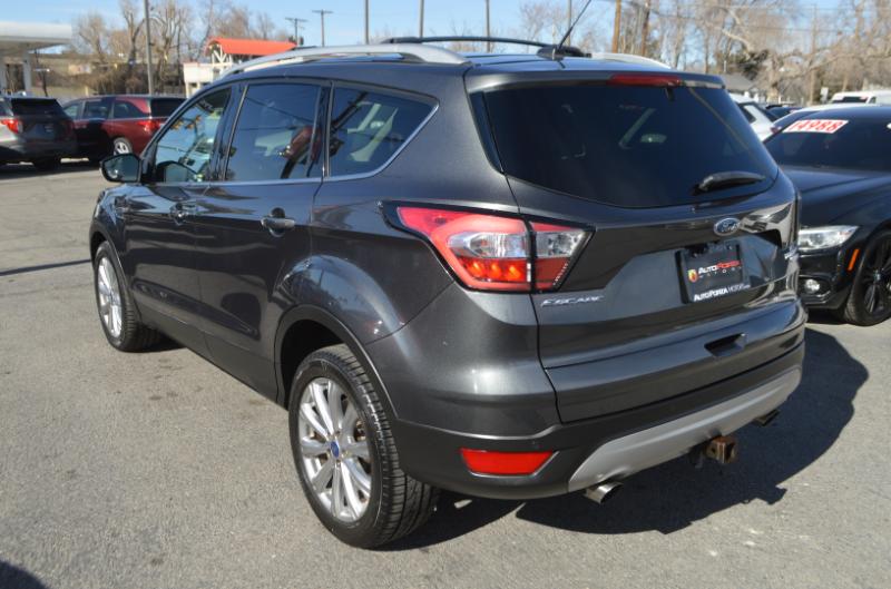 Ford Escape Titanium 4WD 2017