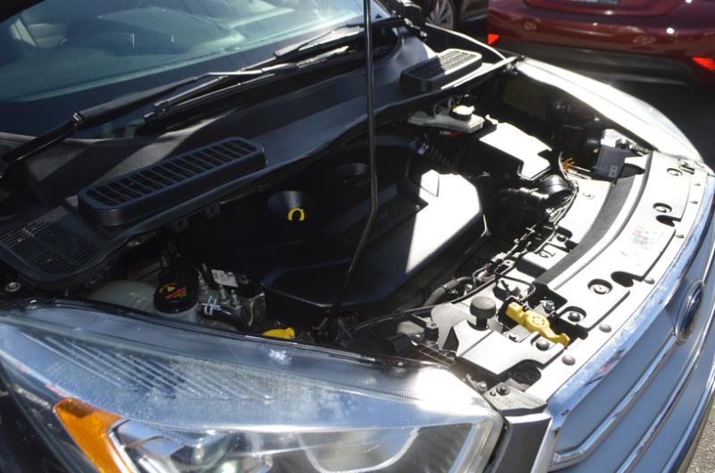 Ford Escape Titanium 4WD 2017