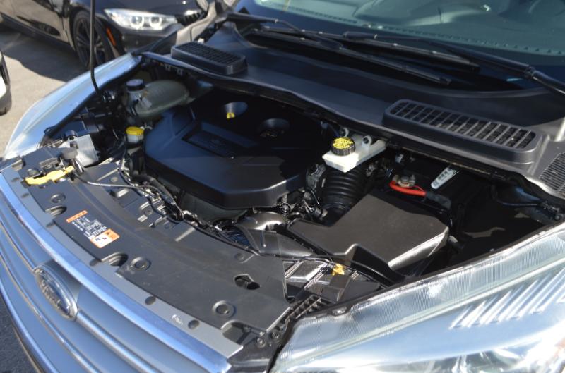 Ford Escape Titanium 4WD 2017