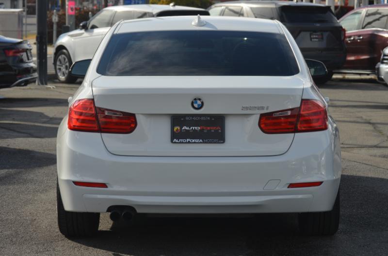 BMW 3-Series 328i Sedan 2012