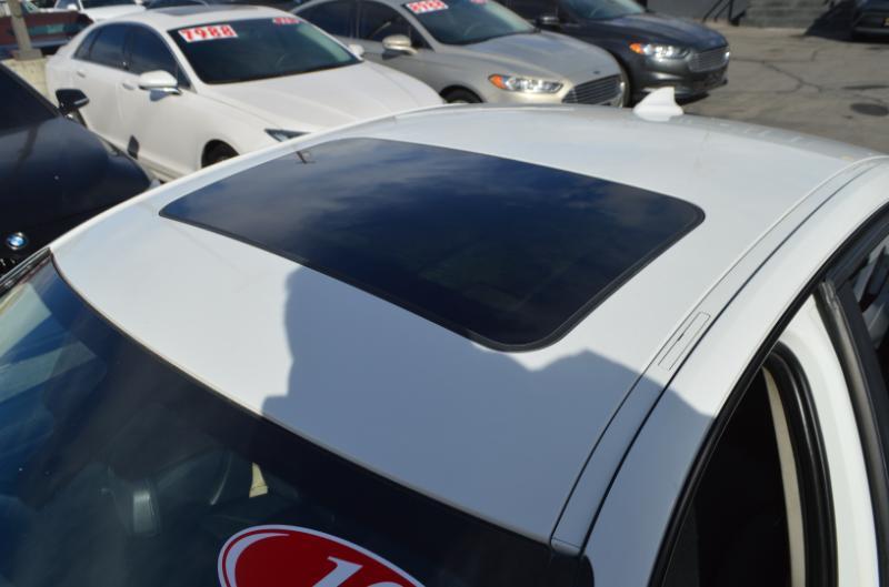 BMW 3-Series 328i Sedan 2012