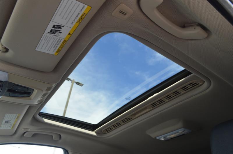 BMW 3-Series 328i Sedan 2012