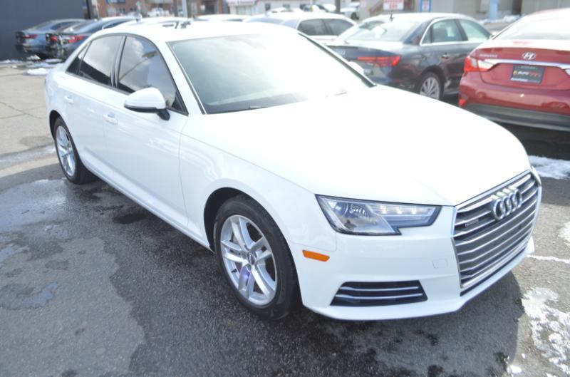 Audi A4 2.0T Premium quattro Sedan 2017