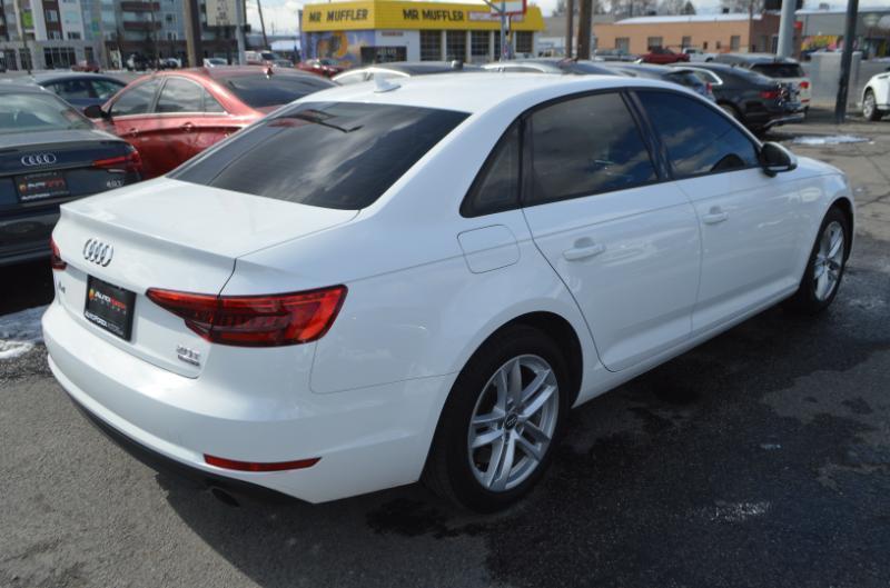Audi A4 2.0T Premium quattro Sedan 2017