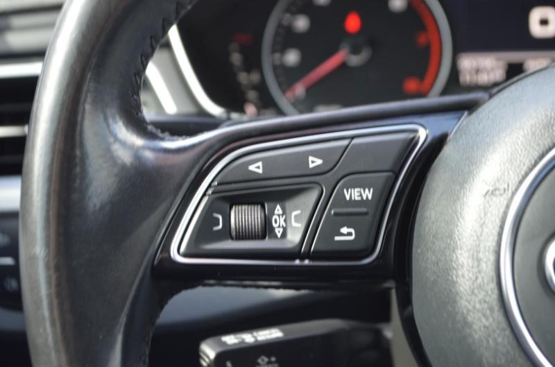 Audi A4 2.0T Premium quattro Sedan 2017