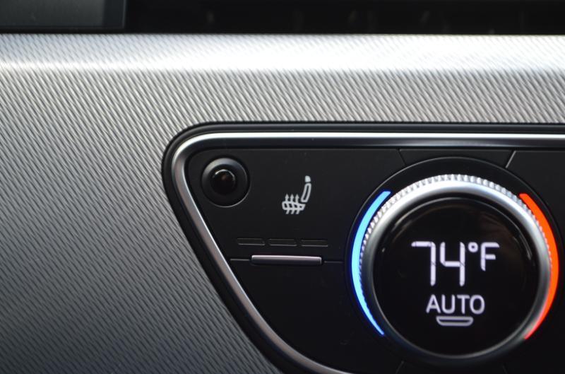 Audi A4 2.0T Premium quattro Sedan 2017