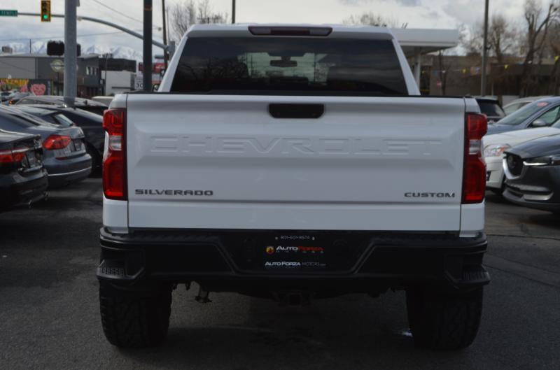Chevrolet Silverado 1500 Custom Trail Boss Crew Cab Short Box 4WD 2020
